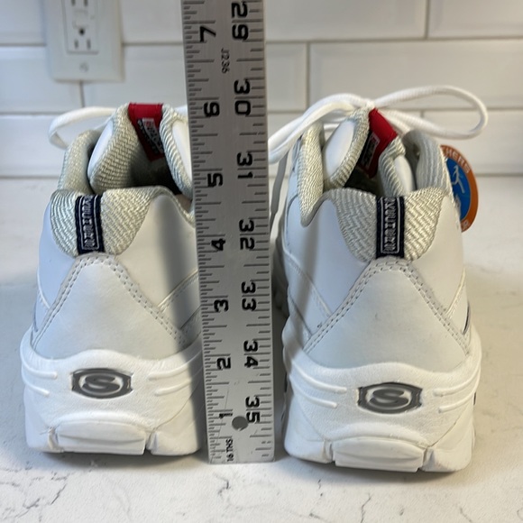 SKECHERS Energy Women’s Size 10, White, Like New - Picture 3 of 16